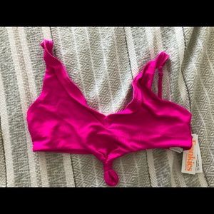 Frankie’s bikinis “Austin” top in fuschia- L